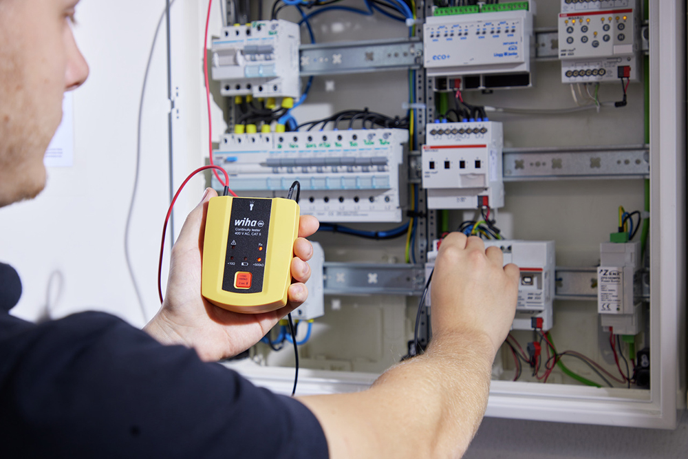 Continuity tester