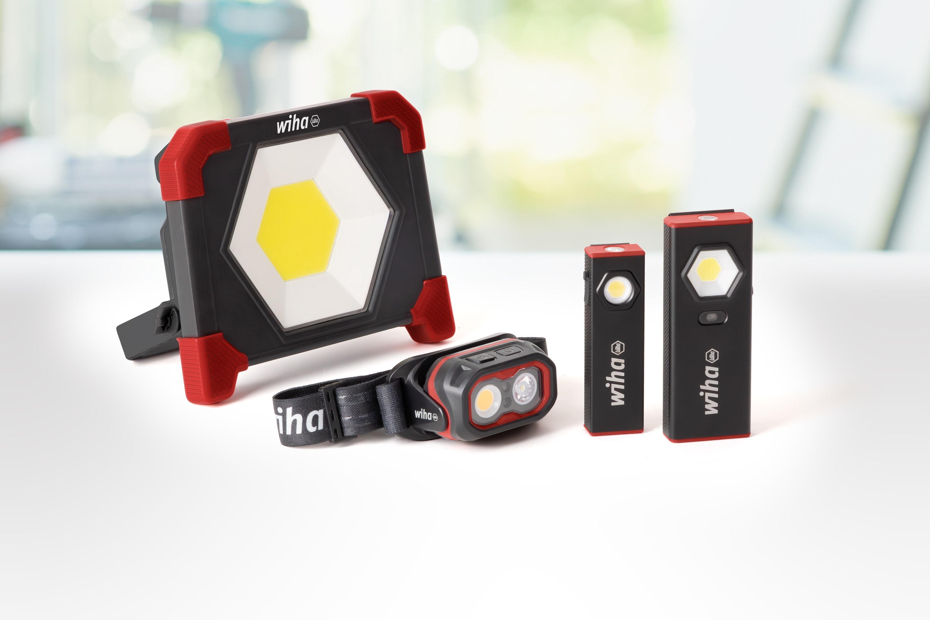 New work lights from Wiha bring light to dark places